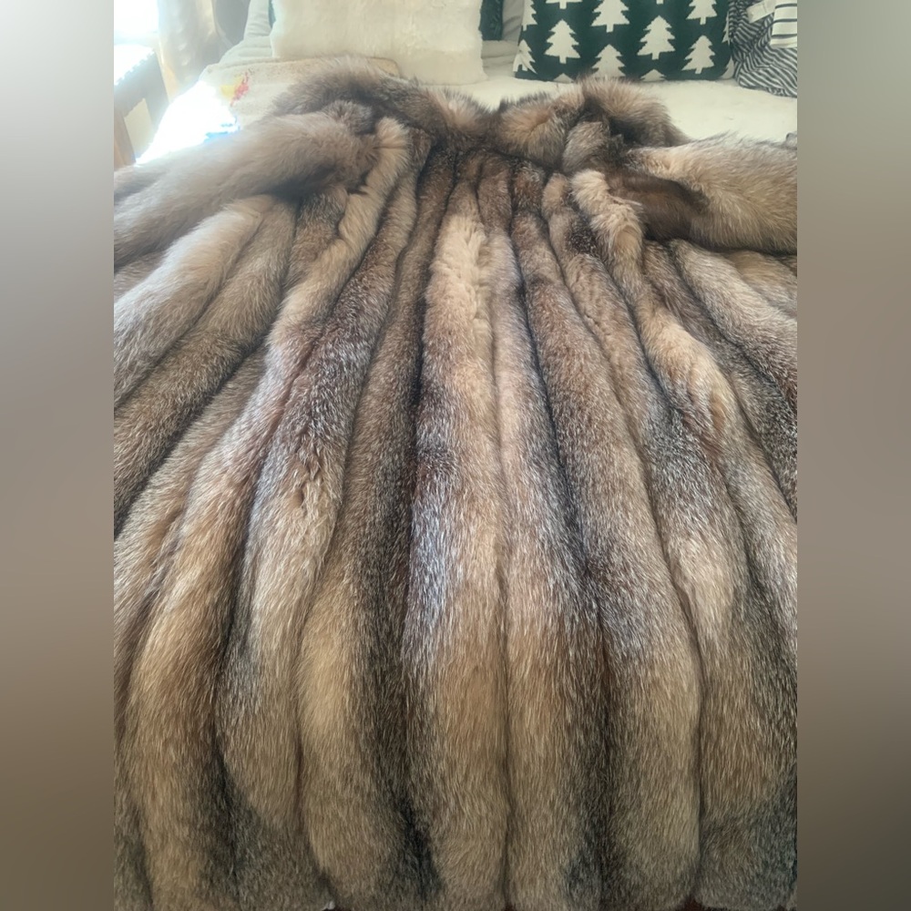 Crystal Fox Fur Coat full length - Picture 4 of 7